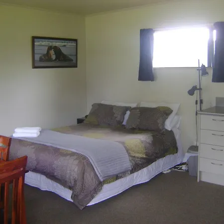 Catlins Newhaven Holiday Park Owaka Room photo
